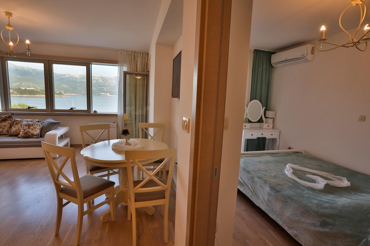 Appartement Miracle à Budva Extérieur photo